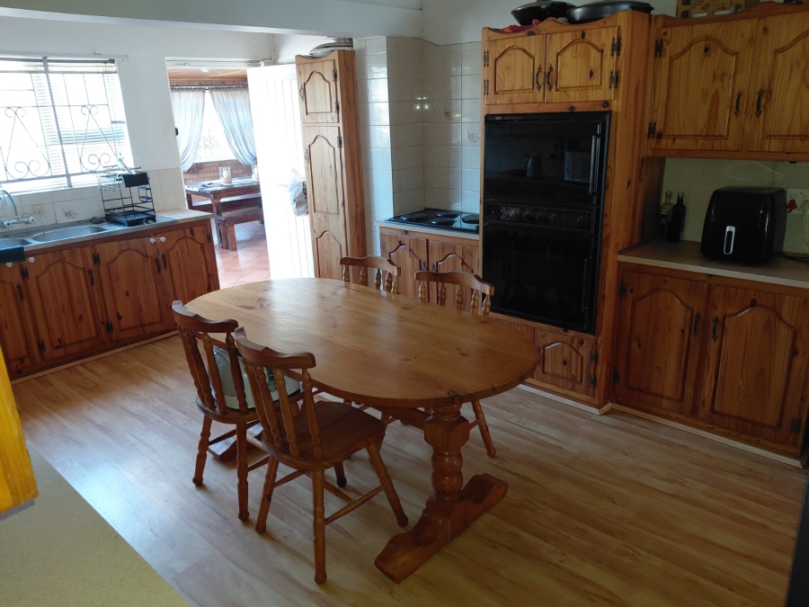 4 Bedroom Property for Sale in Bothasrus Eastern Cape